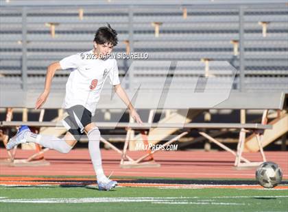 Thumbnail 1 in Alhambra vs. Mesa photogallery.
