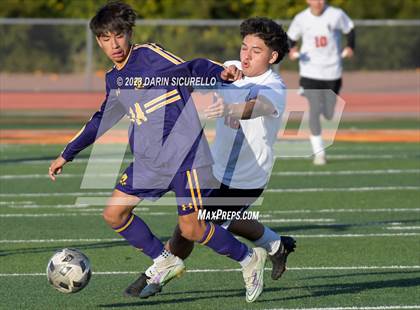 Thumbnail 3 in Alhambra vs. Mesa photogallery.