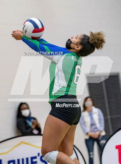 Thumbnail 2 in Mountain Island Charter vs East Wake Academy (NCHSAA 1A Finals) (1 of 2 - the game) photogallery.