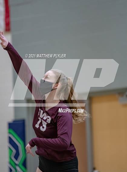 Thumbnail 2 in Mountain Island Charter vs East Wake Academy (NCHSAA 1A Finals) (1 of 2 - the game) photogallery.