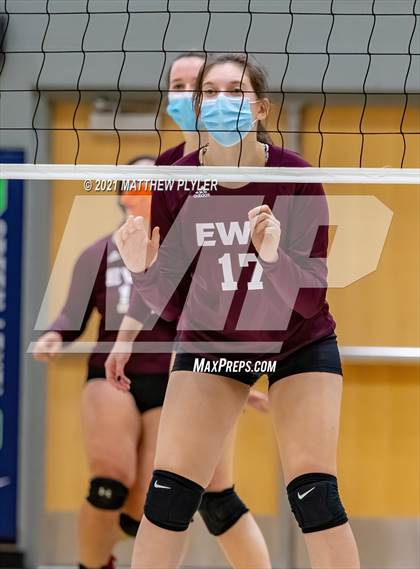 Thumbnail 3 in Mountain Island Charter vs East Wake Academy (NCHSAA 1A Finals) (1 of 2 - the game) photogallery.