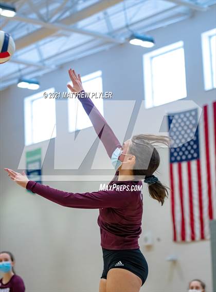 Thumbnail 2 in Mountain Island Charter vs East Wake Academy (NCHSAA 1A Finals) (1 of 2 - the game) photogallery.