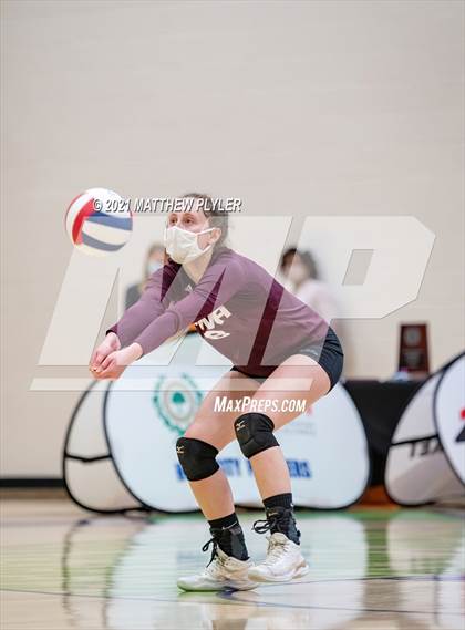 Thumbnail 2 in Mountain Island Charter vs East Wake Academy (NCHSAA 1A Finals) (1 of 2 - the game) photogallery.