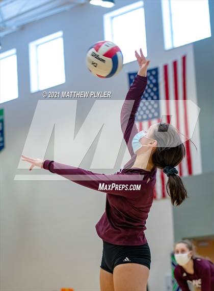 Thumbnail 2 in Mountain Island Charter vs East Wake Academy (NCHSAA 1A Finals) (1 of 2 - the game) photogallery.