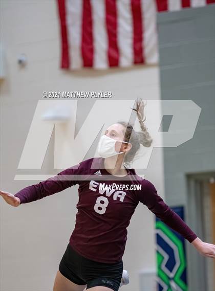 Thumbnail 3 in Mountain Island Charter vs East Wake Academy (NCHSAA 1A Finals) (1 of 2 - the game) photogallery.