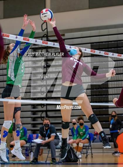 Thumbnail 3 in Mountain Island Charter vs East Wake Academy (NCHSAA 1A Finals) (1 of 2 - the game) photogallery.