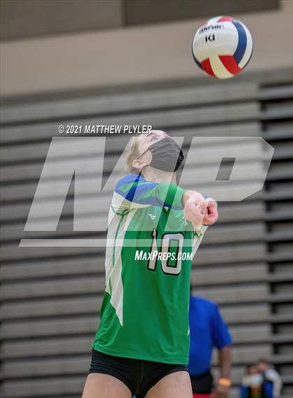 Thumbnail 3 in Mountain Island Charter vs East Wake Academy (NCHSAA 1A Finals) (1 of 2 - the game) photogallery.