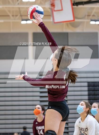 Thumbnail 3 in Mountain Island Charter vs East Wake Academy (NCHSAA 1A Finals) (1 of 2 - the game) photogallery.