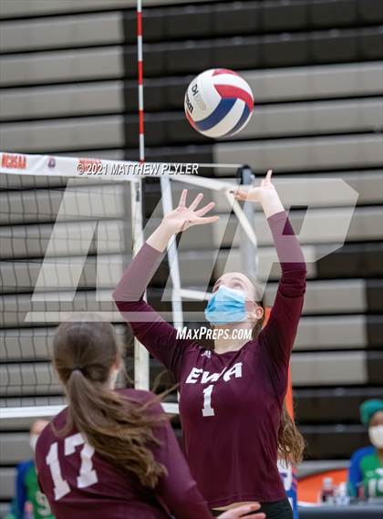 Thumbnail 1 in Mountain Island Charter vs East Wake Academy (NCHSAA 1A Finals) (1 of 2 - the game) photogallery.