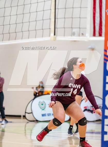 Thumbnail 2 in Mountain Island Charter vs East Wake Academy (NCHSAA 1A Finals) (1 of 2 - the game) photogallery.
