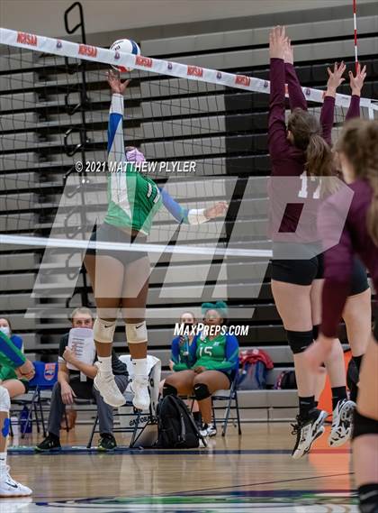 Thumbnail 3 in Mountain Island Charter vs East Wake Academy (NCHSAA 1A Finals) (1 of 2 - the game) photogallery.