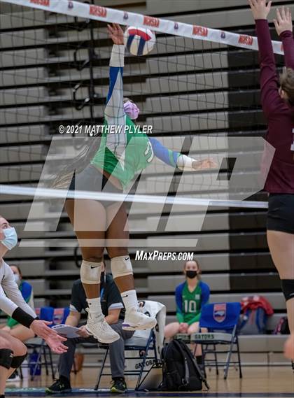 Thumbnail 3 in Mountain Island Charter vs East Wake Academy (NCHSAA 1A Finals) (1 of 2 - the game) photogallery.