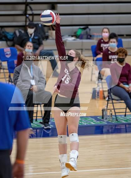 Thumbnail 3 in Mountain Island Charter vs East Wake Academy (NCHSAA 1A Finals) (1 of 2 - the game) photogallery.