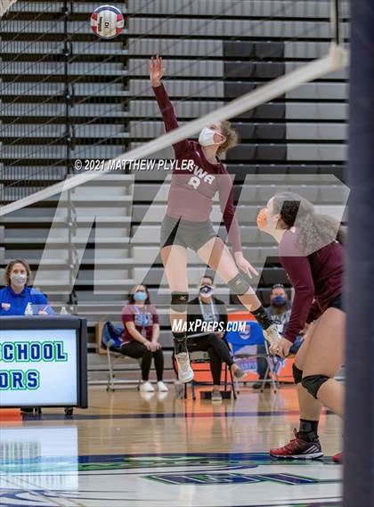 Thumbnail 2 in Mountain Island Charter vs East Wake Academy (NCHSAA 1A Finals) (1 of 2 - the game) photogallery.