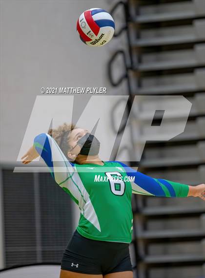 Thumbnail 1 in Mountain Island Charter vs East Wake Academy (NCHSAA 1A Finals) (1 of 2 - the game) photogallery.