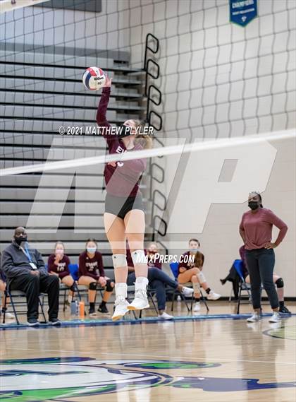 Thumbnail 3 in Mountain Island Charter vs East Wake Academy (NCHSAA 1A Finals) (1 of 2 - the game) photogallery.