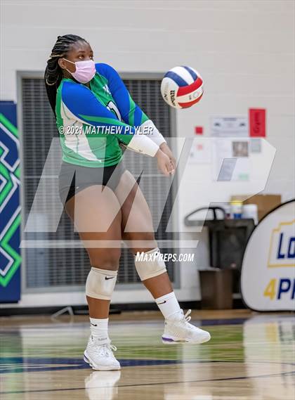 Thumbnail 2 in Mountain Island Charter vs East Wake Academy (NCHSAA 1A Finals) (1 of 2 - the game) photogallery.