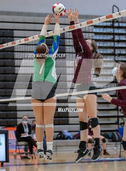 Thumbnail 1 in Mountain Island Charter vs East Wake Academy (NCHSAA 1A Finals) (1 of 2 - the game) photogallery.