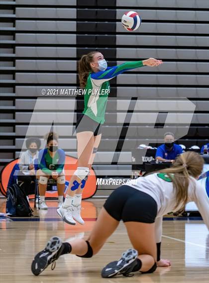 Thumbnail 2 in Mountain Island Charter vs East Wake Academy (NCHSAA 1A Finals) (1 of 2 - the game) photogallery.