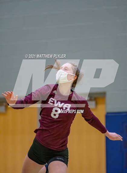 Thumbnail 2 in Mountain Island Charter vs East Wake Academy (NCHSAA 1A Finals) (1 of 2 - the game) photogallery.