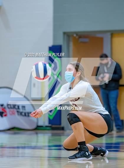 Thumbnail 1 in Mountain Island Charter vs East Wake Academy (NCHSAA 1A Finals) (1 of 2 - the game) photogallery.