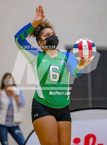 Thumbnail 1 in Mountain Island Charter vs East Wake Academy (NCHSAA 1A Finals) (1 of 2 - the game) photogallery.