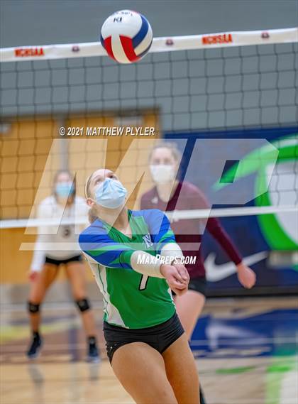 Thumbnail 1 in Mountain Island Charter vs East Wake Academy (NCHSAA 1A Finals) (1 of 2 - the game) photogallery.