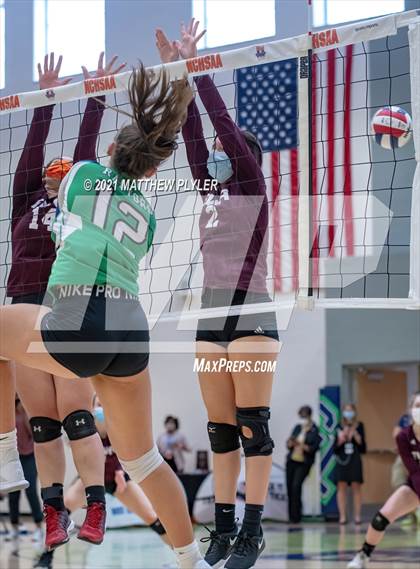 Thumbnail 2 in Mountain Island Charter vs East Wake Academy (NCHSAA 1A Finals) (1 of 2 - the game) photogallery.