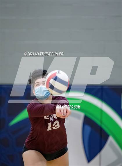 Thumbnail 2 in Mountain Island Charter vs East Wake Academy (NCHSAA 1A Finals) (1 of 2 - the game) photogallery.