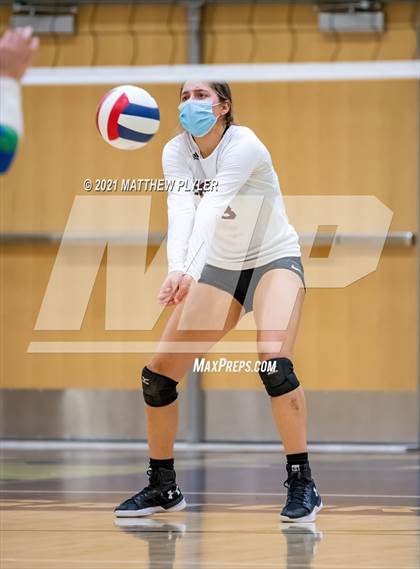 Thumbnail 2 in Mountain Island Charter vs East Wake Academy (NCHSAA 1A Finals) (1 of 2 - the game) photogallery.