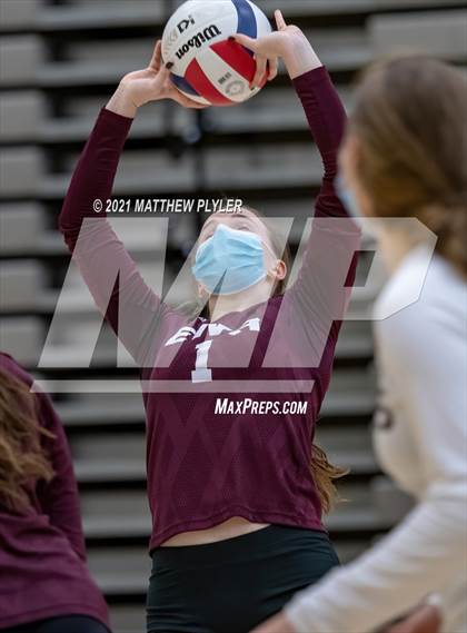Thumbnail 3 in Mountain Island Charter vs East Wake Academy (NCHSAA 1A Finals) (1 of 2 - the game) photogallery.