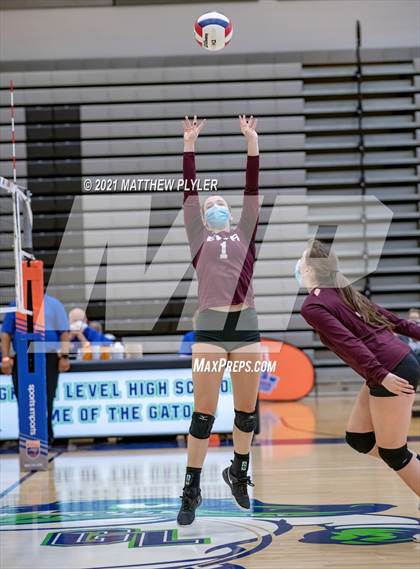 Thumbnail 3 in Mountain Island Charter vs East Wake Academy (NCHSAA 1A Finals) (1 of 2 - the game) photogallery.