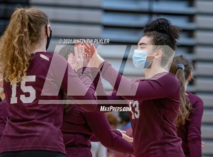 Thumbnail 3 in Mountain Island Charter vs East Wake Academy (NCHSAA 1A Finals) (1 of 2 - the game) photogallery.