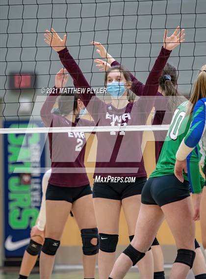 Thumbnail 2 in Mountain Island Charter vs East Wake Academy (NCHSAA 1A Finals) (1 of 2 - the game) photogallery.
