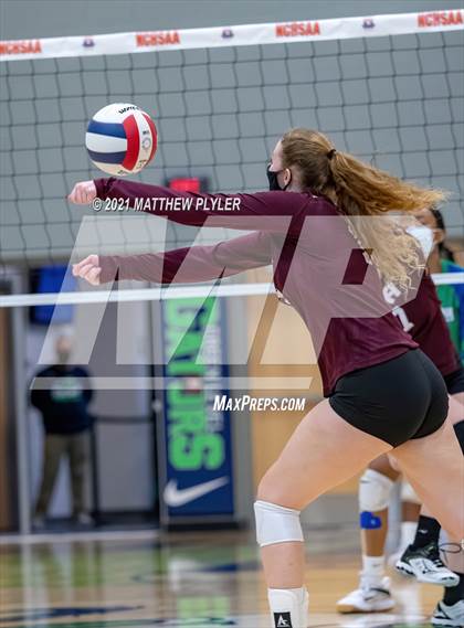 Thumbnail 3 in Mountain Island Charter vs East Wake Academy (NCHSAA 1A Finals) (1 of 2 - the game) photogallery.
