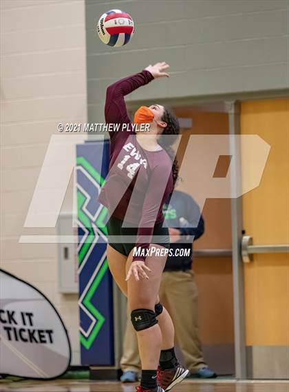 Thumbnail 2 in Mountain Island Charter vs East Wake Academy (NCHSAA 1A Finals) (1 of 2 - the game) photogallery.