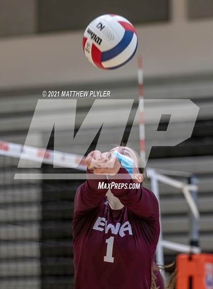 Thumbnail 2 in Mountain Island Charter vs East Wake Academy (NCHSAA 1A Finals) (1 of 2 - the game) photogallery.