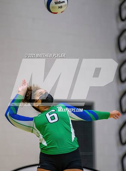 Thumbnail 3 in Mountain Island Charter vs East Wake Academy (NCHSAA 1A Finals) (1 of 2 - the game) photogallery.