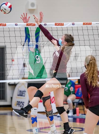 Thumbnail 2 in Mountain Island Charter vs East Wake Academy (NCHSAA 1A Finals) (1 of 2 - the game) photogallery.