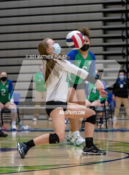 Thumbnail 2 in Mountain Island Charter vs East Wake Academy (NCHSAA 1A Finals) (1 of 2 - the game) photogallery.