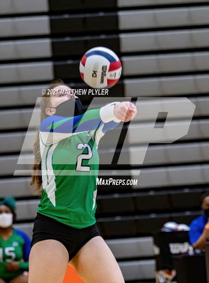 Thumbnail 2 in Mountain Island Charter vs East Wake Academy (NCHSAA 1A Finals) (1 of 2 - the game) photogallery.
