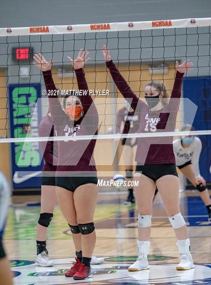 Thumbnail 1 in Mountain Island Charter vs East Wake Academy (NCHSAA 1A Finals) (1 of 2 - the game) photogallery.