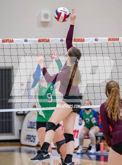Thumbnail 1 in Mountain Island Charter vs East Wake Academy (NCHSAA 1A Finals) (1 of 2 - the game) photogallery.