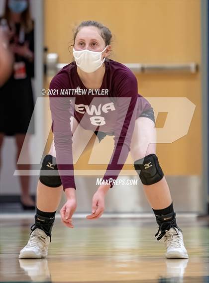 Thumbnail 3 in Mountain Island Charter vs East Wake Academy (NCHSAA 1A Finals) (1 of 2 - the game) photogallery.