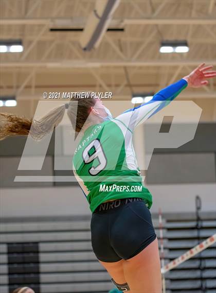 Thumbnail 3 in Mountain Island Charter vs East Wake Academy (NCHSAA 1A Finals) (1 of 2 - the game) photogallery.