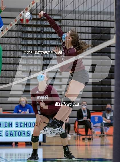 Thumbnail 1 in Mountain Island Charter vs East Wake Academy (NCHSAA 1A Finals) (1 of 2 - the game) photogallery.