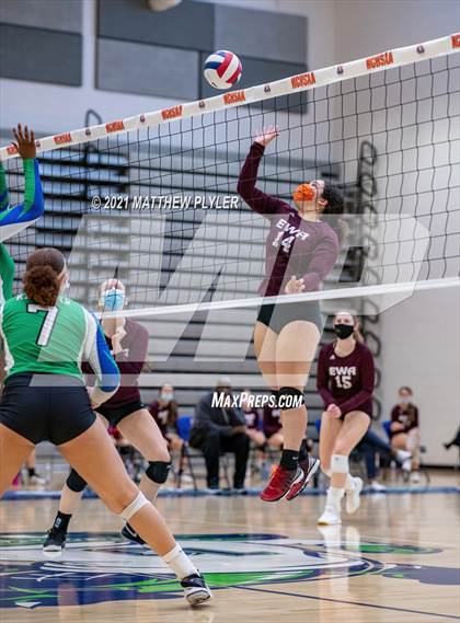 Thumbnail 3 in Mountain Island Charter vs East Wake Academy (NCHSAA 1A Finals) (1 of 2 - the game) photogallery.