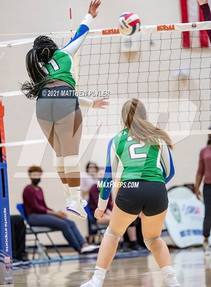 Thumbnail 2 in Mountain Island Charter vs East Wake Academy (NCHSAA 1A Finals) (1 of 2 - the game) photogallery.