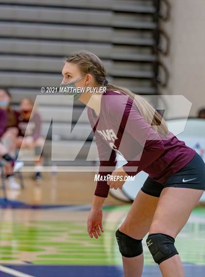 Thumbnail 1 in Mountain Island Charter vs East Wake Academy (NCHSAA 1A Finals) (1 of 2 - the game) photogallery.