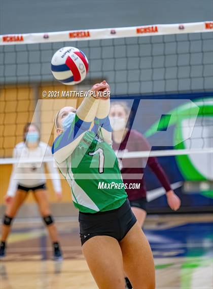 Thumbnail 2 in Mountain Island Charter vs East Wake Academy (NCHSAA 1A Finals) (1 of 2 - the game) photogallery.
